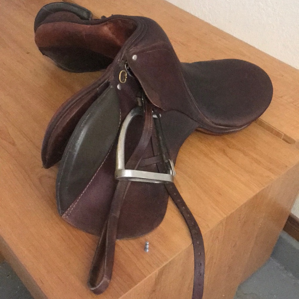Saddle